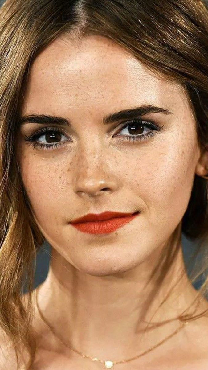 Emma Watson Fan Page tweet media