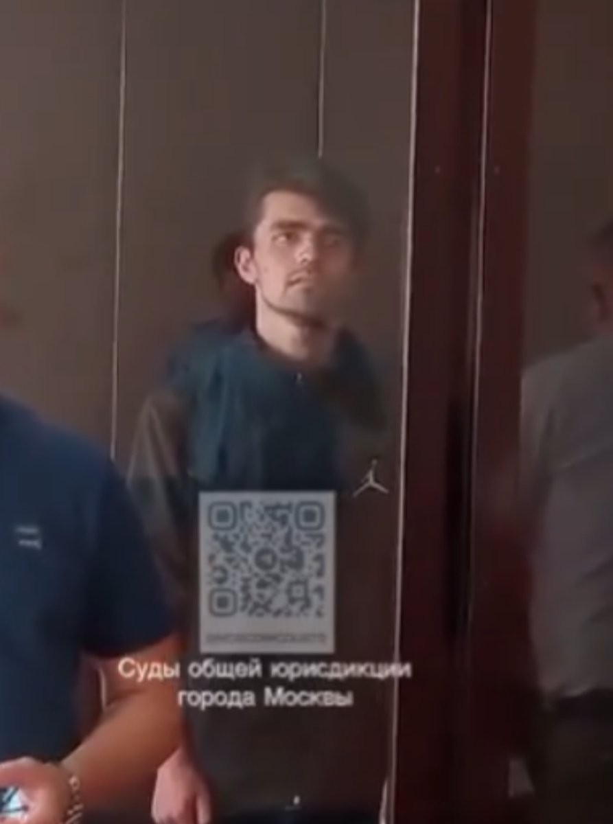 Изгнанник tweet media