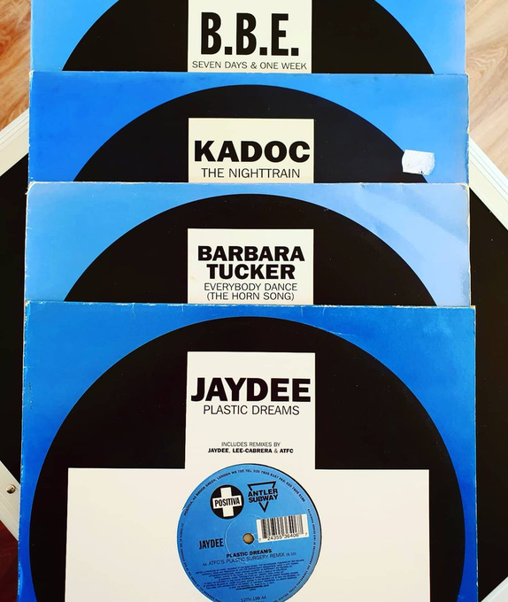 Kadoc_Official's tweet image. Positiva Classics

Listen to Kadoc here -&amp;gt; rb.gy/le41tv 

#Techno #techhouse #housemusic #rave #oldskool