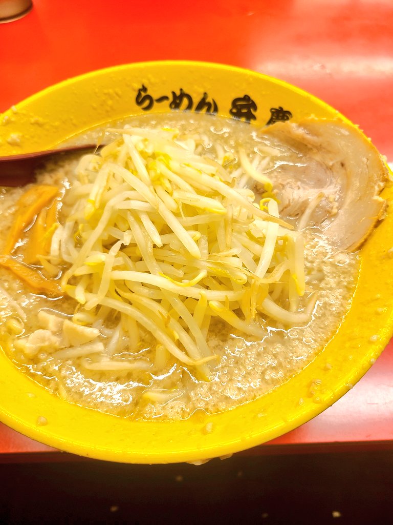 秋月ともよ tweet media