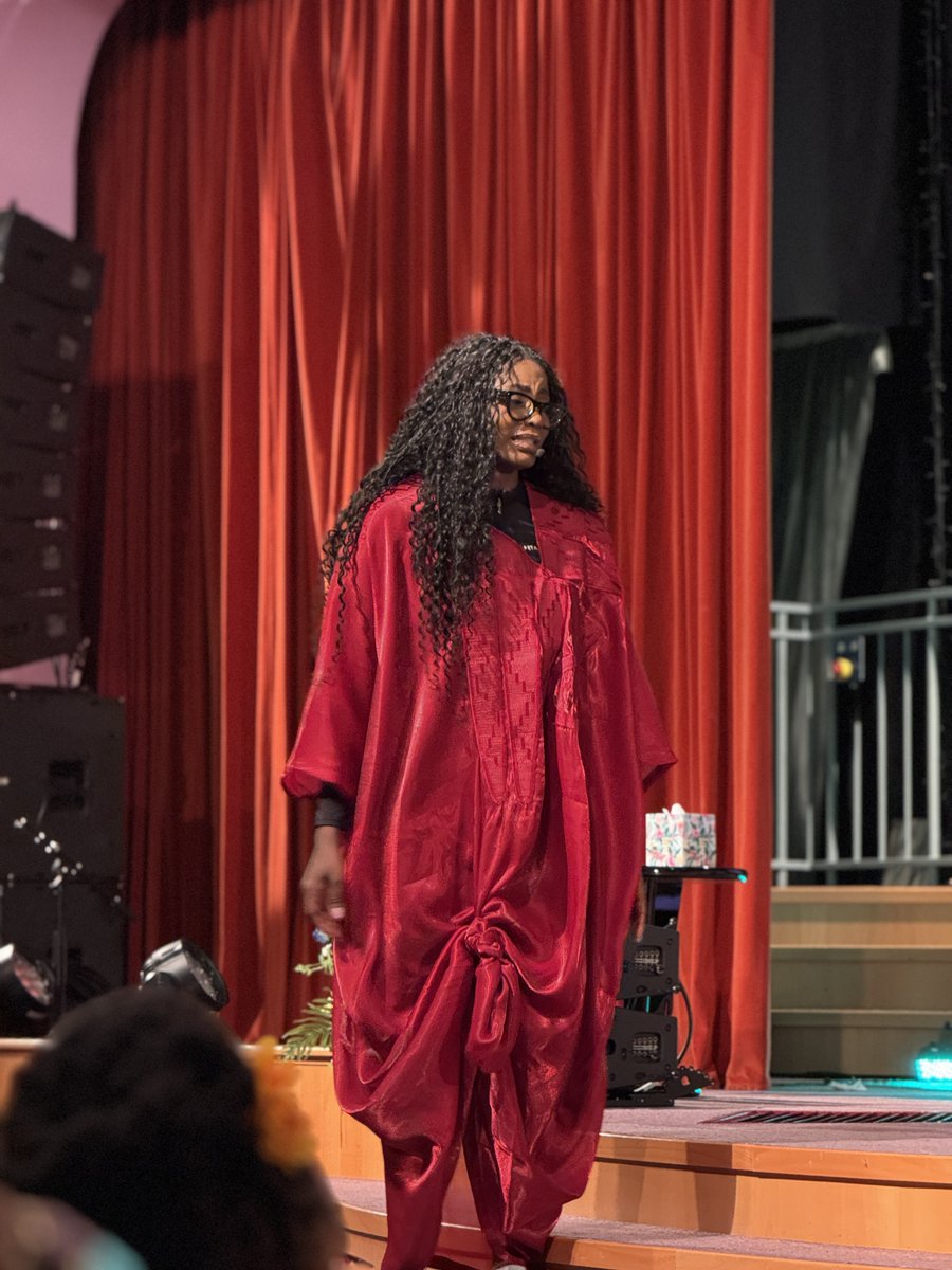 ỌMỌ́TÁRÁ LAWRENCE tweet media