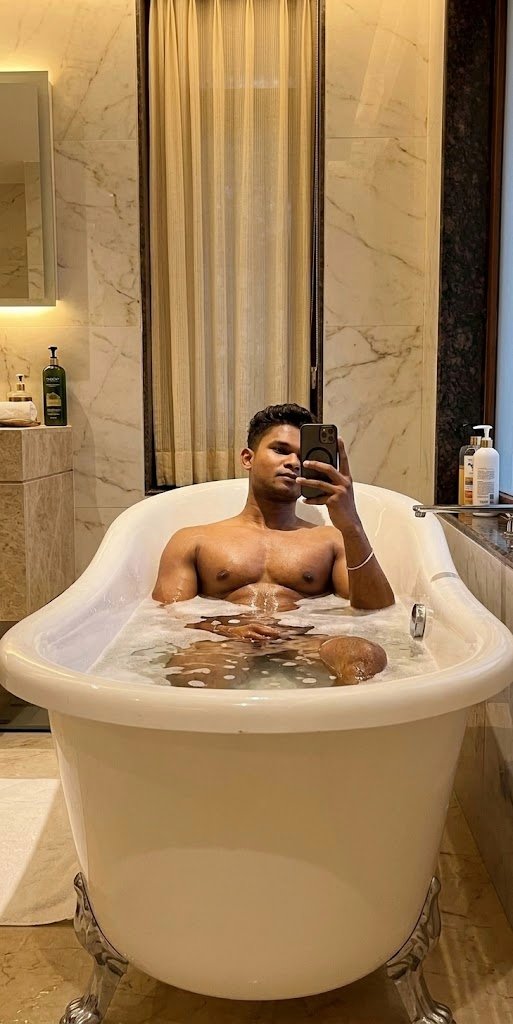 Post by MAN. on X: 🛁🛁🛁🛁