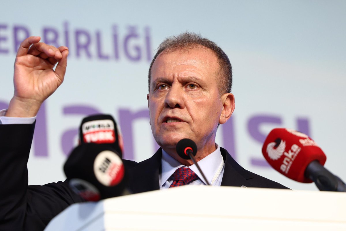 Sinem Dedetaş tweet media