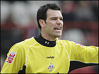 BFC_ExPlayers's tweet image. Happy 50th Birthday today to former Pool goalie .... 
Les Pogliacomi

Hope you have a great day Les !
👍😀🎂🍻⚽️🥅🍊🇦🇺

#G'Day