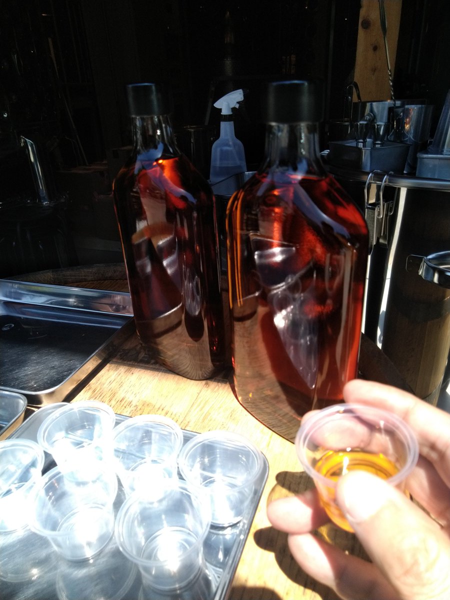 kforestguitar's tweet image. LittleK 2026 無料試飲 さっそく行ってきました。GW 5/5まで開催なので鰻食べに行く際は酔ってみるのもアリかと。
＠Whiskey_and_Co
#LittleK
#whiskey
#distillerywaterdragon 
#whiskeyandco
#WaterDragon
#蒸留所ツアー #三島 #ウイスキー #ジン