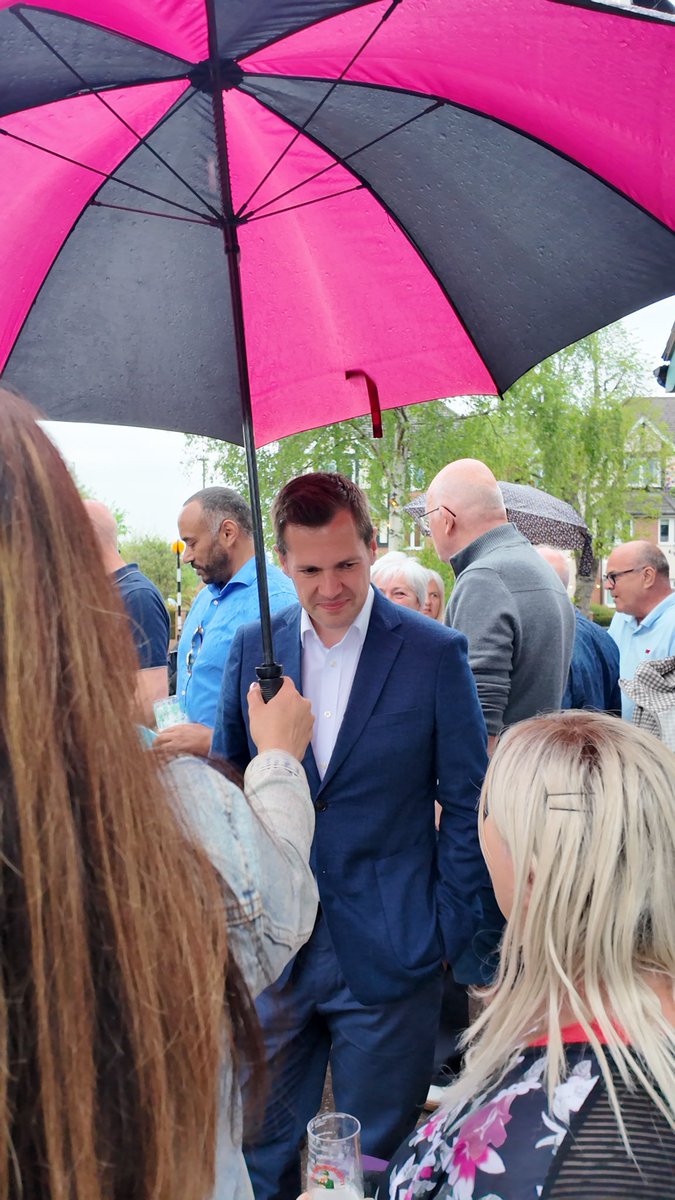 alexinsley's tweet image. Yesterday in #Solihull, the local Reform UK branch mobilised for a final campaign push ahead of the local elections. 

We were pleased to welcome @RobertJenrick, who addressed the urgent need for a new direction in our borough. 

After 14 years of the current administration,