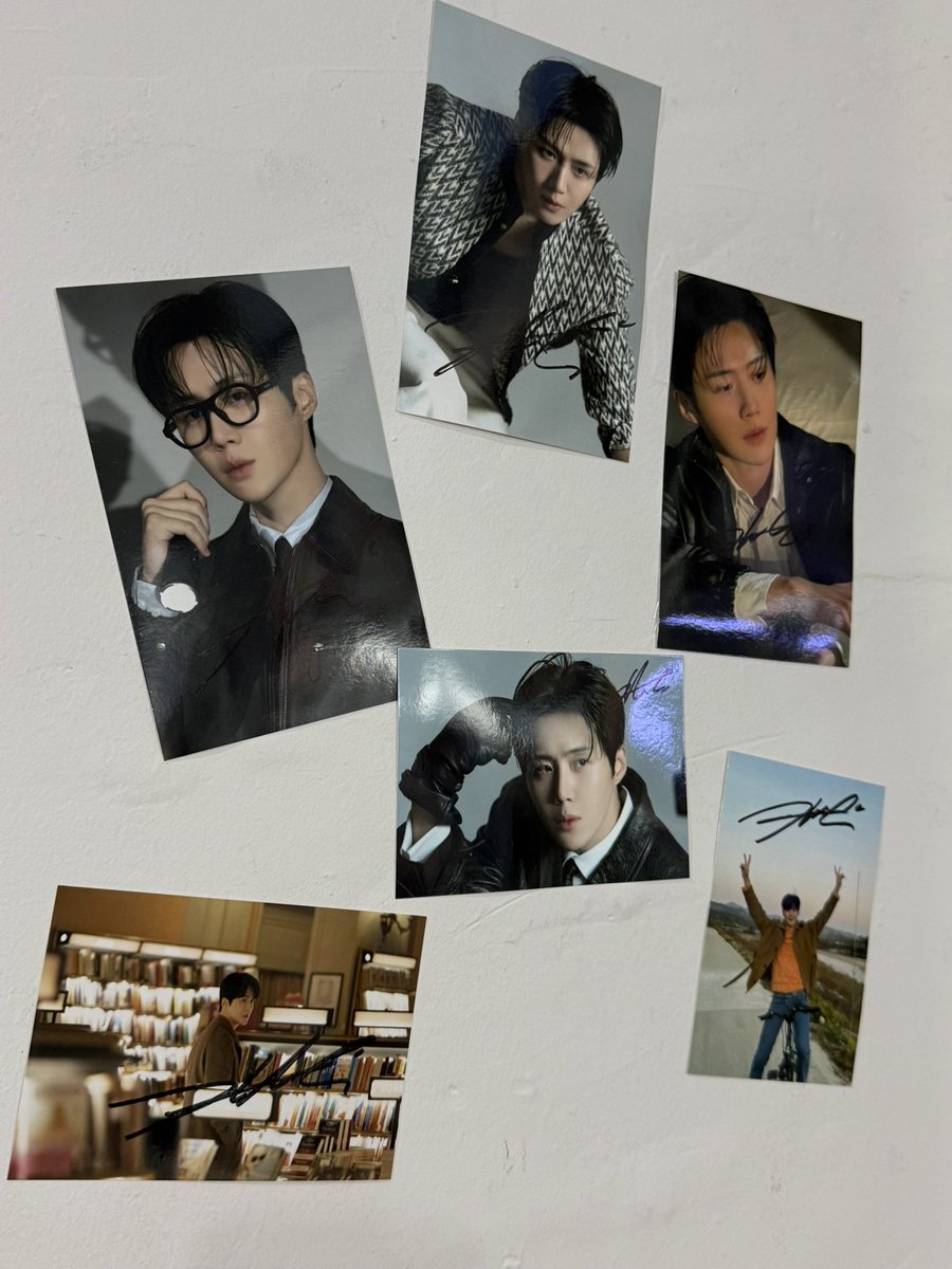 prefer__seonho's tweet photo. 추첨을 통해
배우님이 남겨주신 친필 사인이 담긴 선물을 드립니다
#김선호 #kimseonho https://t.co/mhnyV56wH3