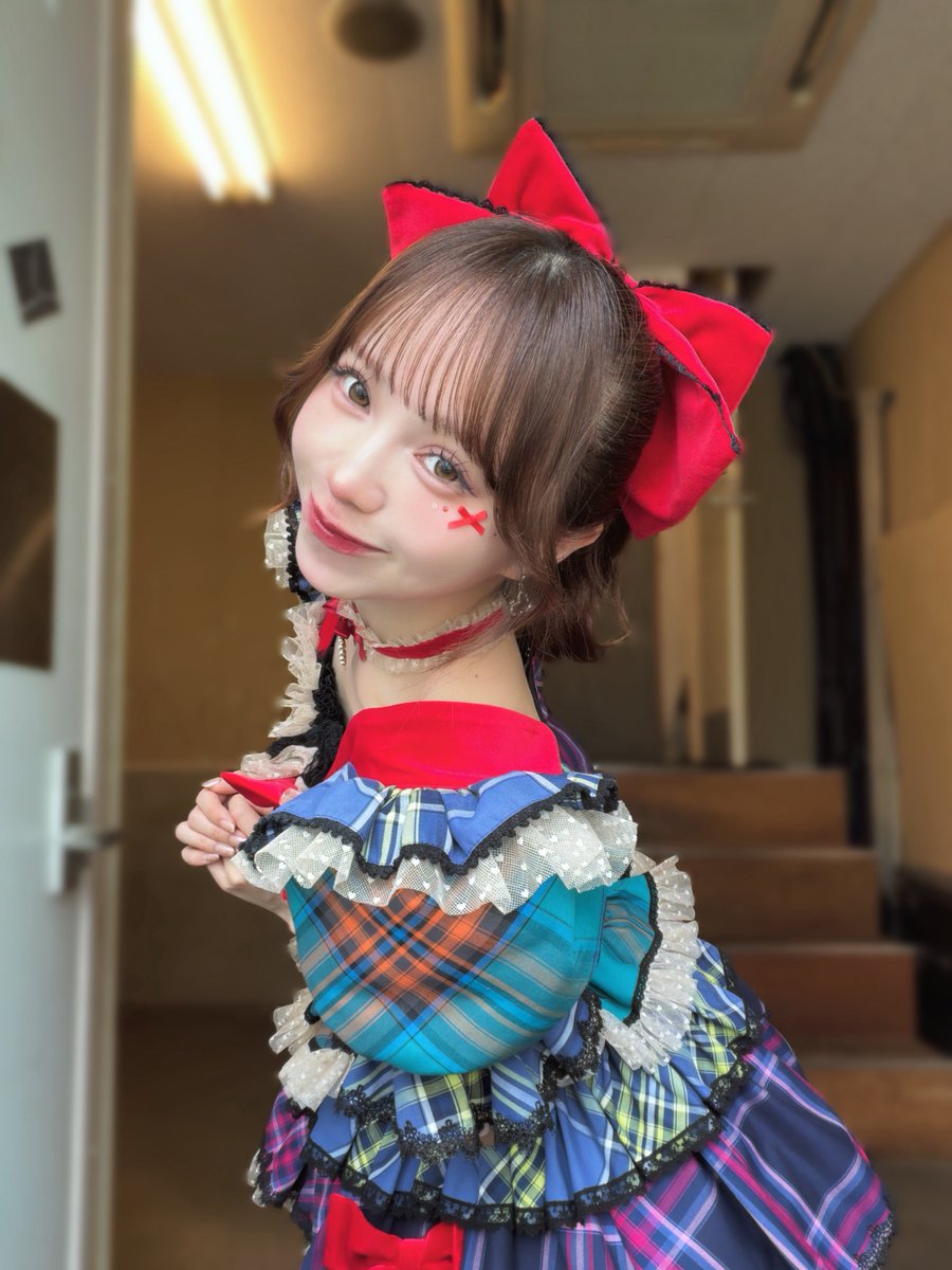 ポニーテールに、でっかいリボン
