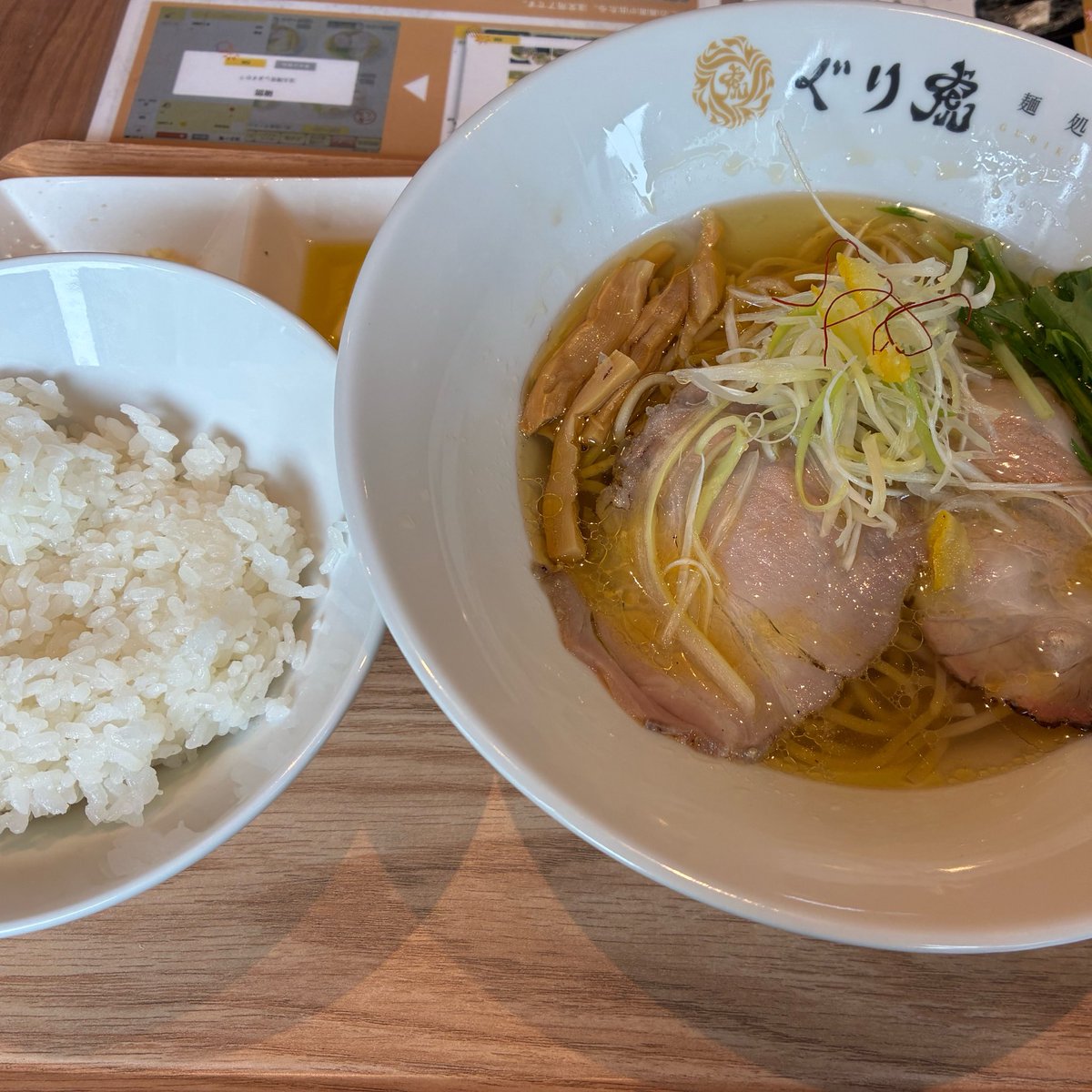 めぐ tweet media