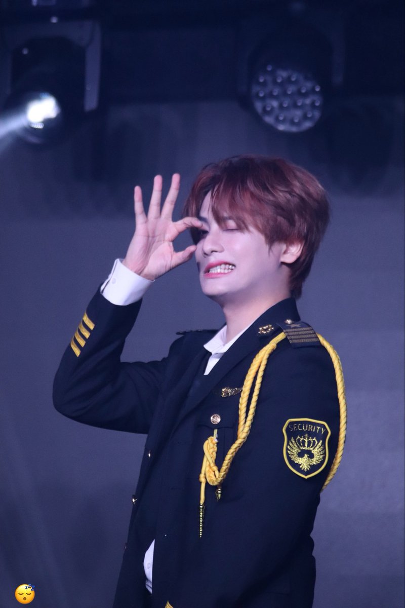 sleeper_tmk's tweet photo. WAKER 3rd MINI ALBUM JAPAN RELEASE EVENT
"IN ELIXIR: SPELL BOUND"
260501
멋진 협군과💜
@WAKER_official @WAKER_jp
#WAKER #웨이커 #ウェイカー
#권협 #KWONHYEOP #クォンヒョプ
#In_Elixir_Spellbound https://t.co/P50xQTLaIU