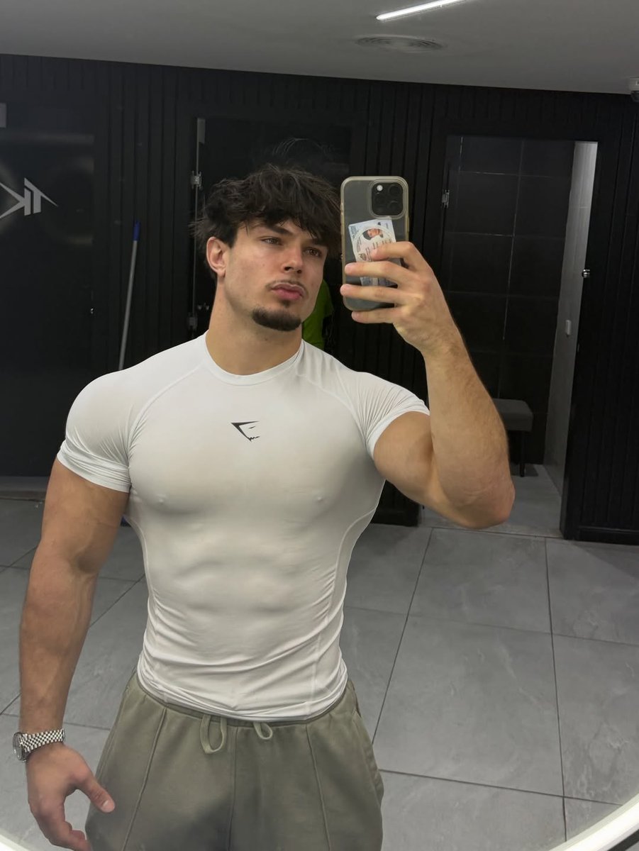 Alpha jake tweet media