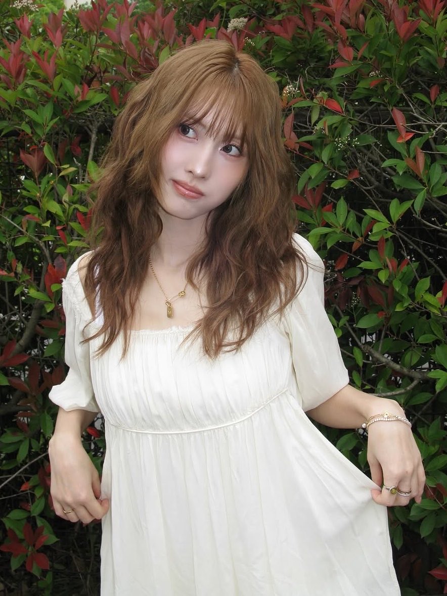 momo pics tweet media