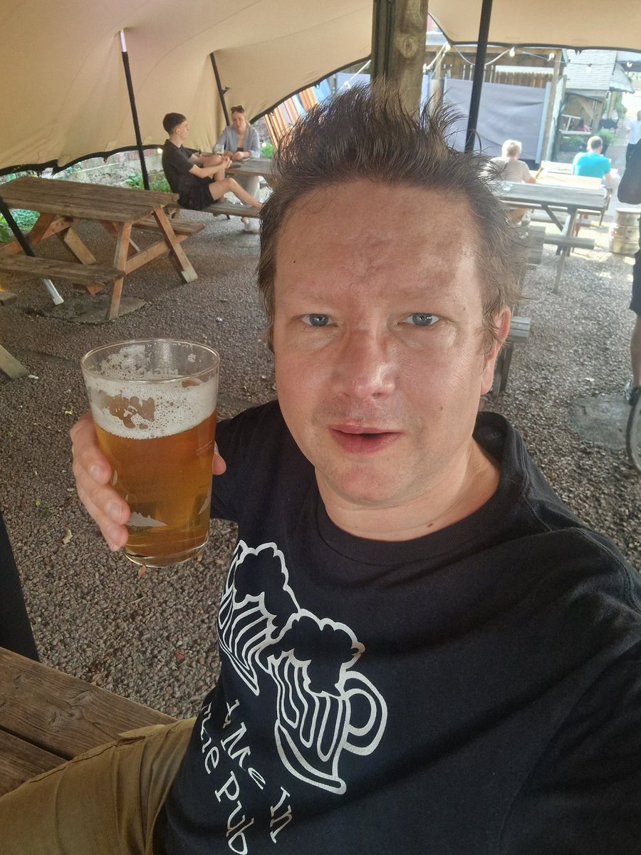 danielrbates82's tweet image. 📍The Half Moon Hitchin, Hertfordshire. 

My pub review: facebook.com/share/p/1BG2v5…

#pub #bars #beer #beers #ale #beerlover #beerlovers #craftbeer #craftbeerlover #craftbeerlife #craftbeerporn #craftbeers #craftbeergeek #craftbeernotcrapbeer #beerstagram