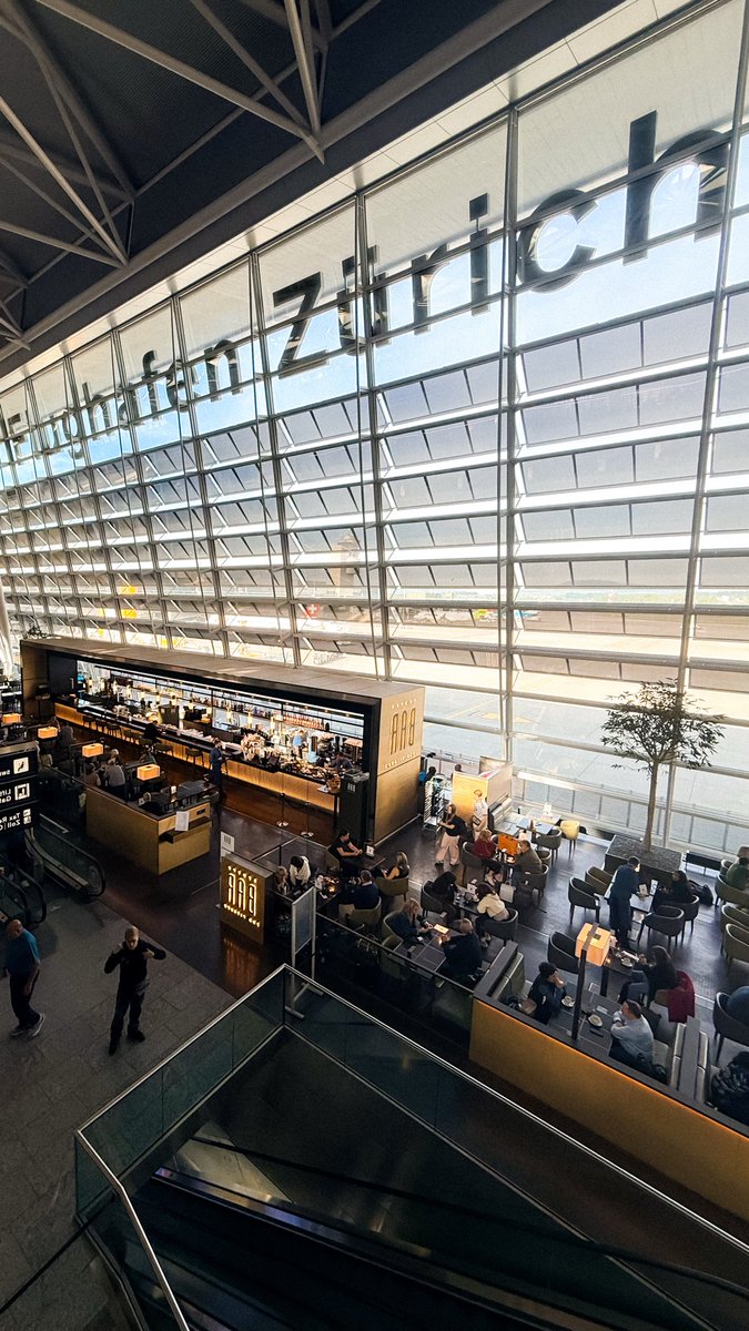 oswaldosrm's tweet image. Waiting for my next adventure at Zurich Airport! ✈️🌍 Enjoying a moment of relaxation before takeoff. Cheers to new journeys! 🥂✨

📍Flughafen Zürich 

#AdventureAwaits
#ExploreTheWorld
#ZurichAirport
#AirportVibes
#TravelGoals
#TravelDiary
#Wanderlust