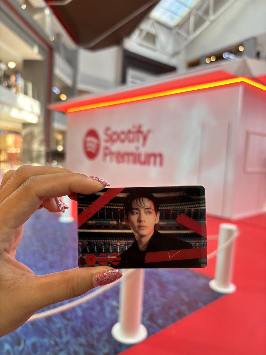 jinsoysauce's tweet image. i’ll follow you into the sun 💜 #SpotifyBTSSWIMSIDEManila #Spotify #SpotifyxBTS #SWIMSIDE #BTS @SpotifyPH