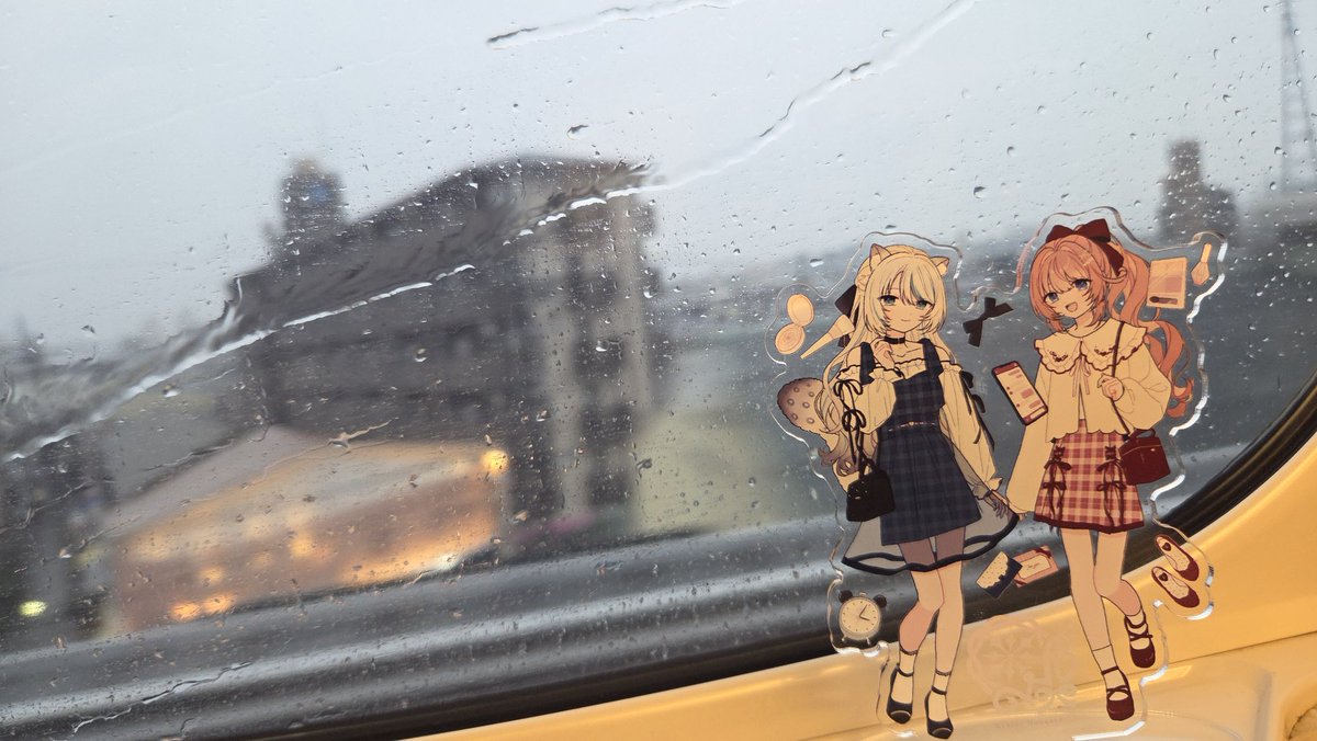 よこたん tweet media