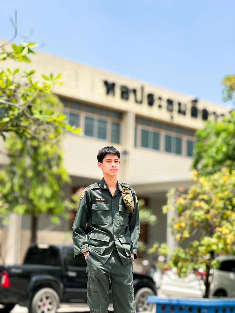 ร.ด.เด็กไทยผม(ไม่)เกรียน tweet media