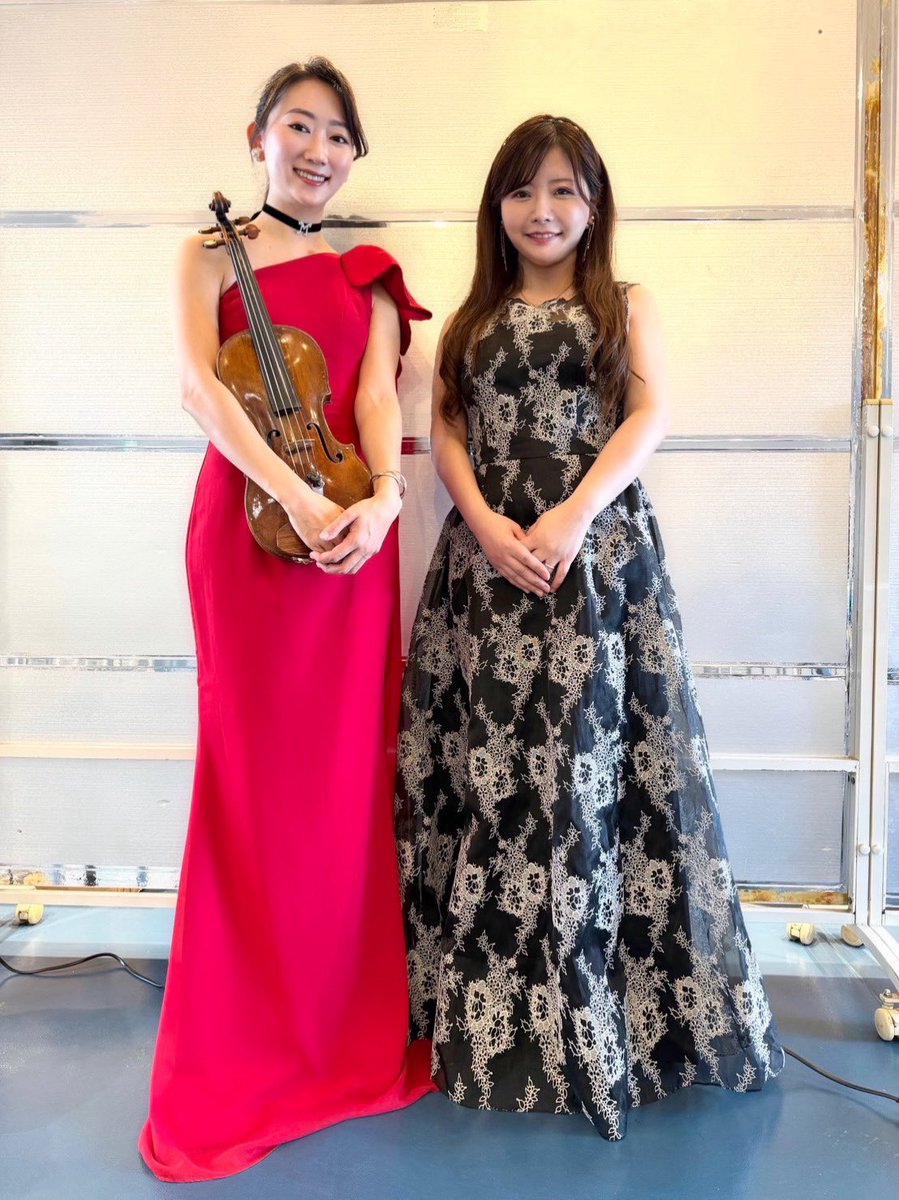 今日はヴィムスポーツアベニュウにて演奏させて頂きました🎻
ゴールデンウィークのお忙しい中皆様ありがとうございました😊