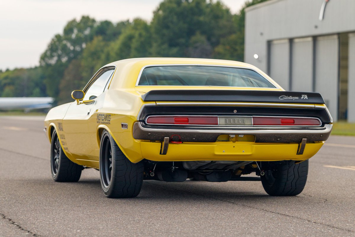 King Of Mopar 🏁🚗 tweet media