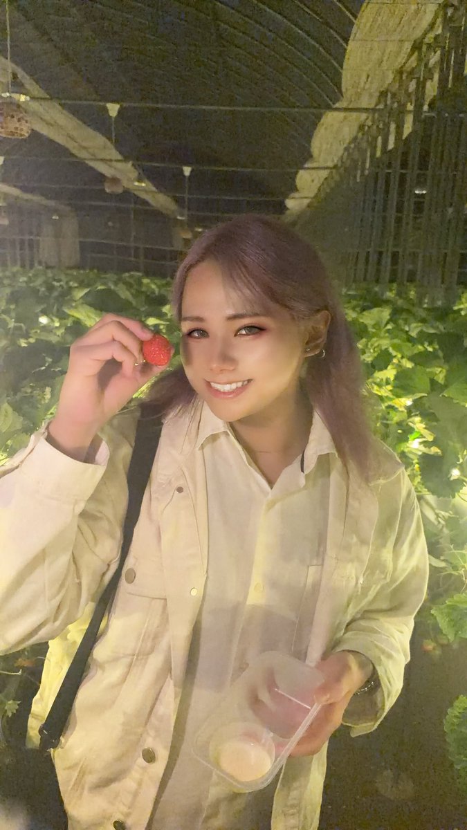 camell1a___'s tweet photo. 夜のいちご狩り、雰囲気良くて最高でした🍓🌛🕯

#男の娘  #女装  #千葉 https://t.co/A24KjP0W8q