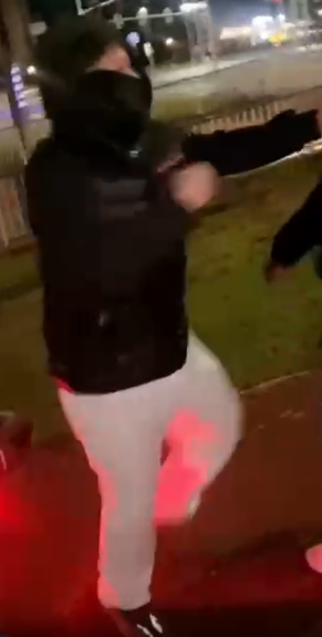 Stekende jongere in Arnhem gezocht