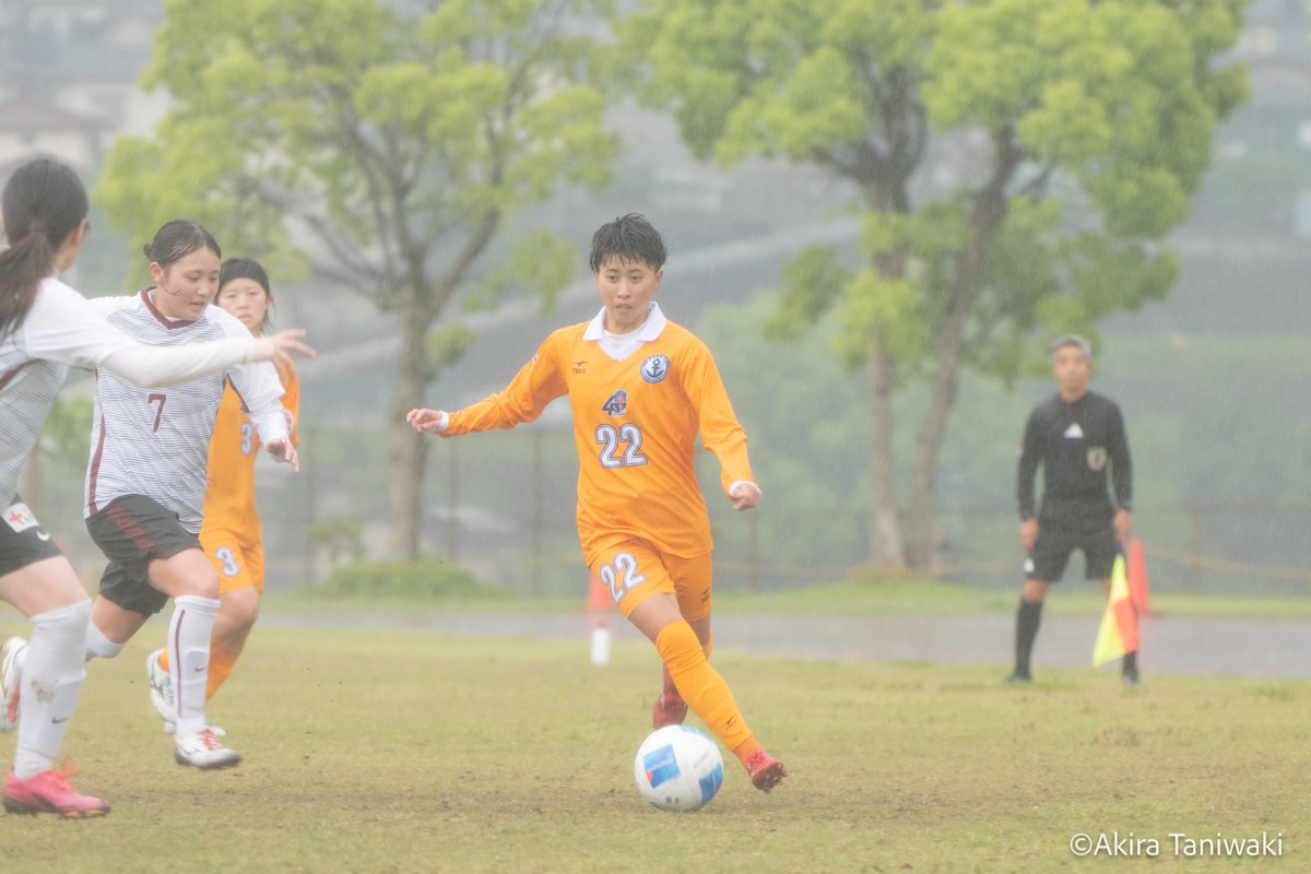 少しだけ、本日の試合のプレイバック📸
土砂降りの中、全員がハードワークした試合でした！！！

#アンクラス