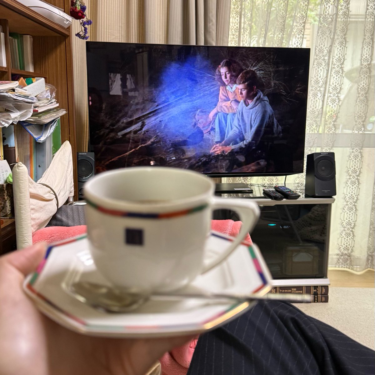 90歳の祖父が作った昼ご飯をいただき、
コーヒーを飲みながら洋画鑑賞。

今回鑑賞した作品について解説してくれるし、作中の音楽についてもしてくれた^_^