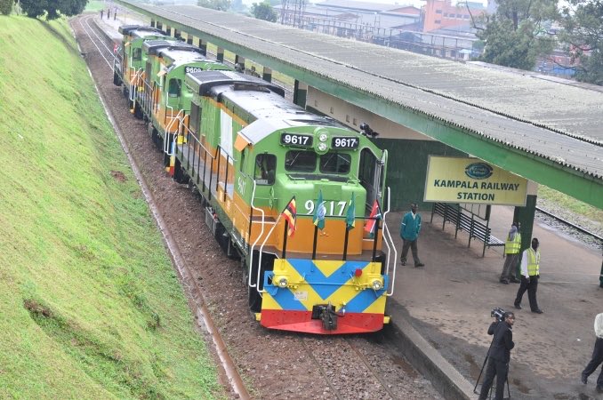 ChimpReports tweet media