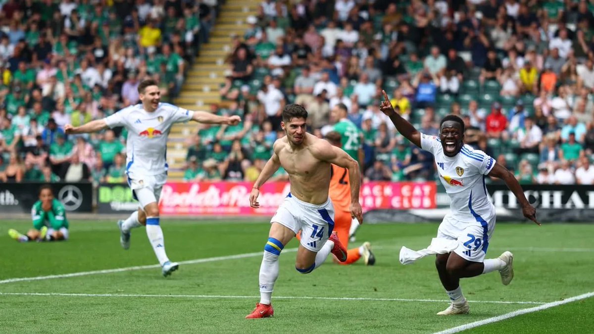 Legendsofleeds tweet media