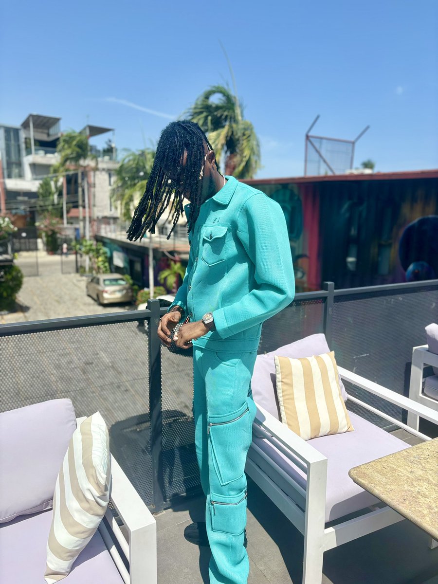BAGBWOY_'s tweet photo. 3YRS OF LOVE 💫 ❤️ 

DO NOT COPY MY DRIP 💧 (it’s a one of one)

#voiceofnaijadrill https://t.co/kvBPMEEevY