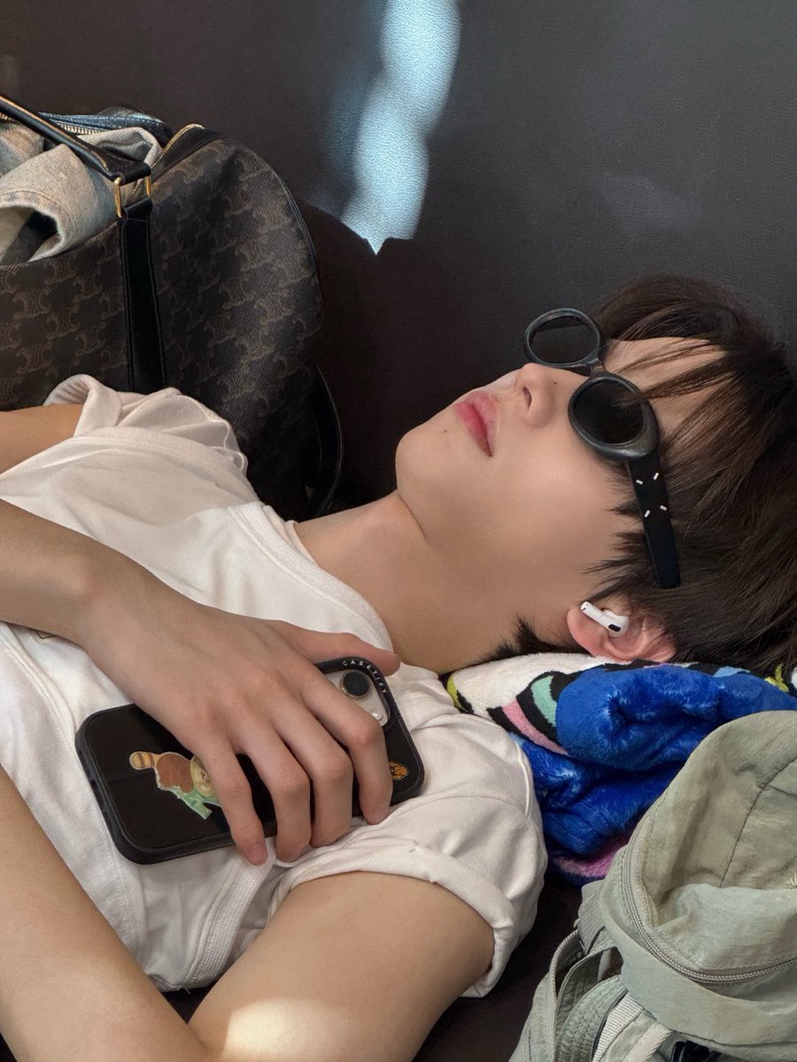 탕이.. tweet media