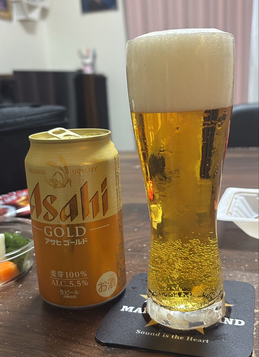soutatb's tweet photo. 今日も一日中合奏でした。

金のものには目がありません。

金賞取らんといけんので笑 https://t.co/wx3qJtCYV6