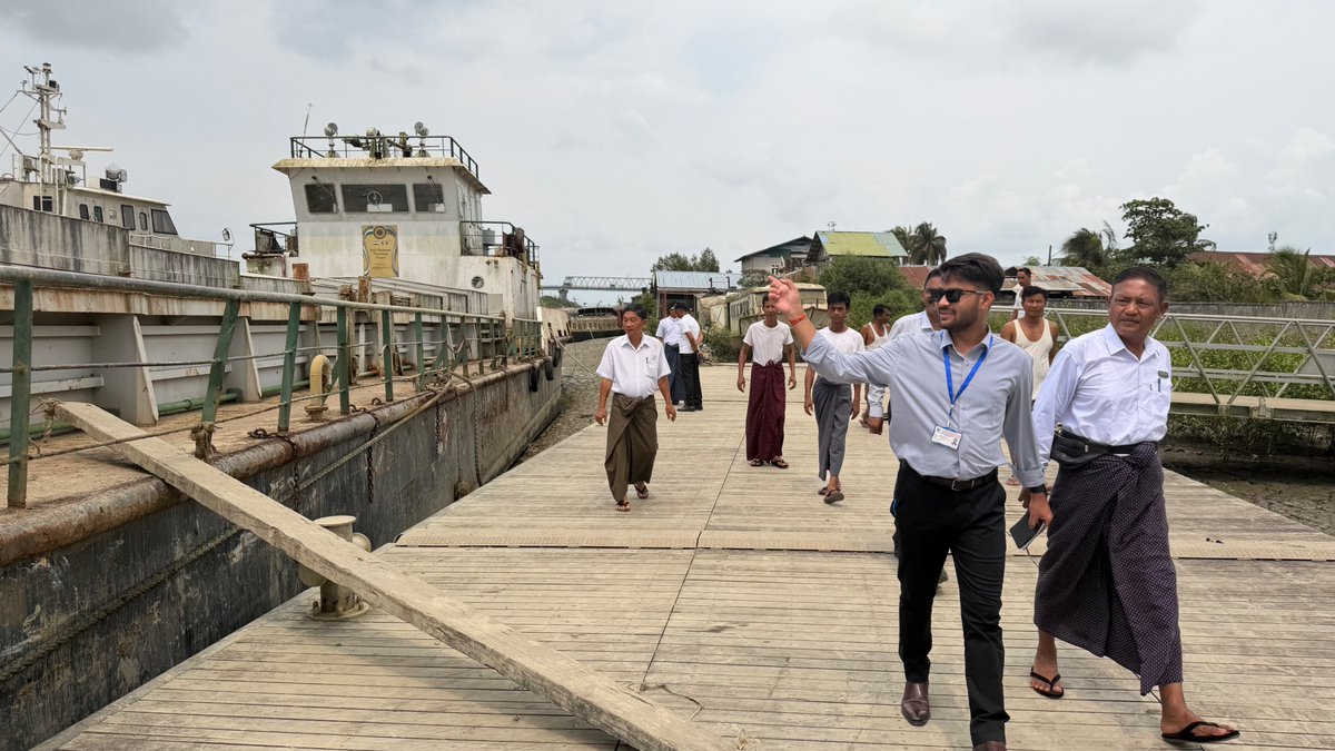 IPGLinMyanmar's tweet photo. @MEAIndia @shipmin_india @IndiainMyanmar @cgisittwe @PIB_India @TOIIndiaNews During visit to Sittwe following are the engagements with Officials from Port Authorities, Posts and Telecommunications &amp; Inland Water Transport, Sittwe. https://t.co/mgPNux6KkR