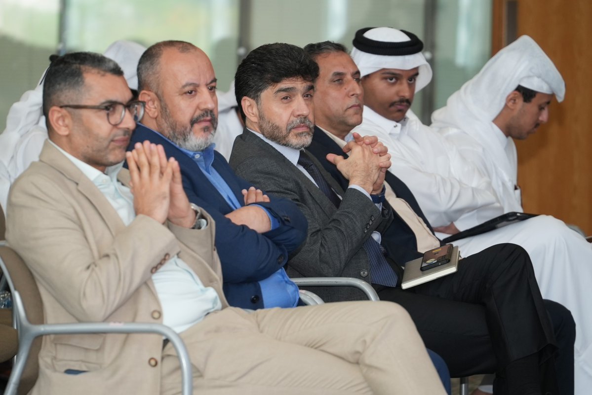 كلية الإدارة والاقتصاد tweet media