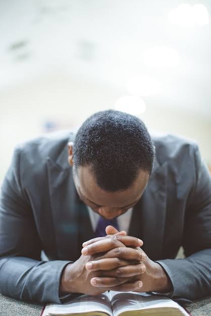 💌Iby. Intumwa 20:24💌

Ariko sinita ku bugingo bwanjye ngo nibwire ko ari ubw'igiciro kuri jye,

Kuko nkwiriye kurangiza urugendo rwanjye n'umurimo nahawe n'Umwami Yesu,

Wo guhamya ubutumwa bwiza bw'ubuntu bw'Imana.

Amen🙏