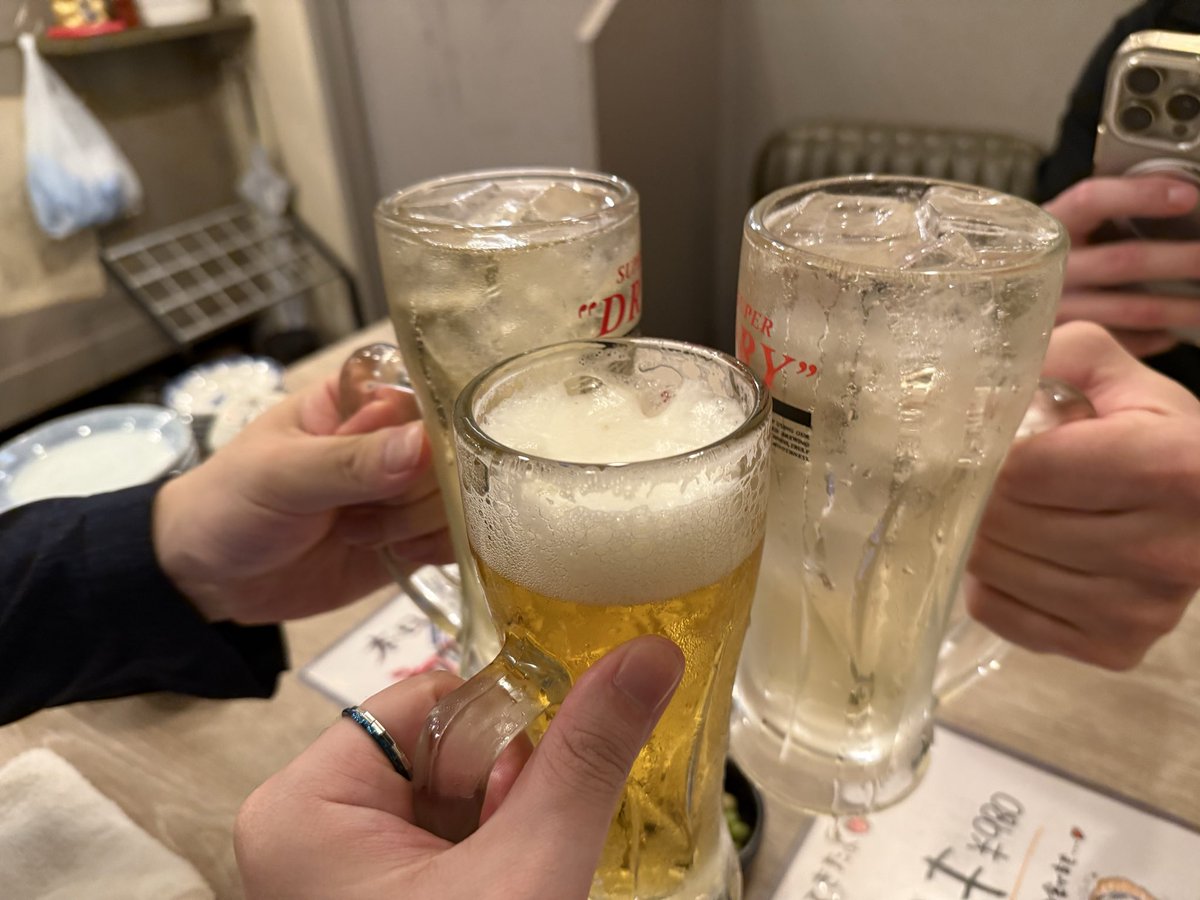 士隼 tweet media