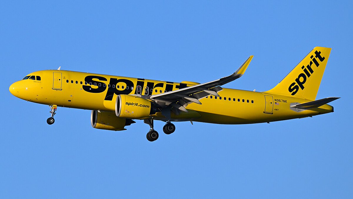 Hispaviacion's tweet image. La quiebra de Spirit Airlines provoca el cese inmediato de todas sus operaciones. El vuelo NK1833 ha sido el último de la historia de la compañía amarilla. ✈️💔

El @USDOT ya trabaja en un plan de contingencia.

hispaviacion.es/quiebra-de-spi…

#SpiritAirlines #AviationNews