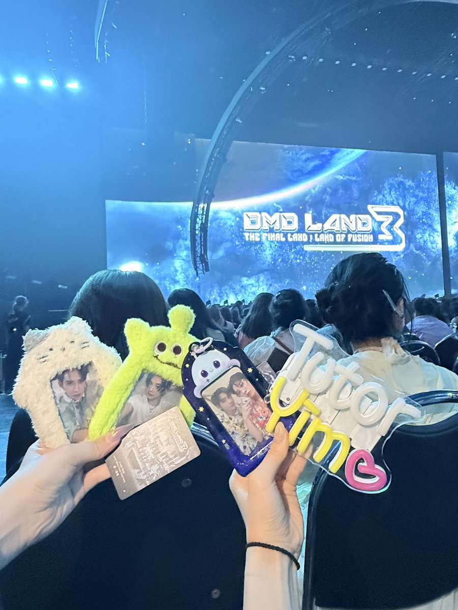 𝙘𝙞𝙣𝙘𝙞𝙣‎｡⋆୨୧˚🐰🪐👽 tweet media