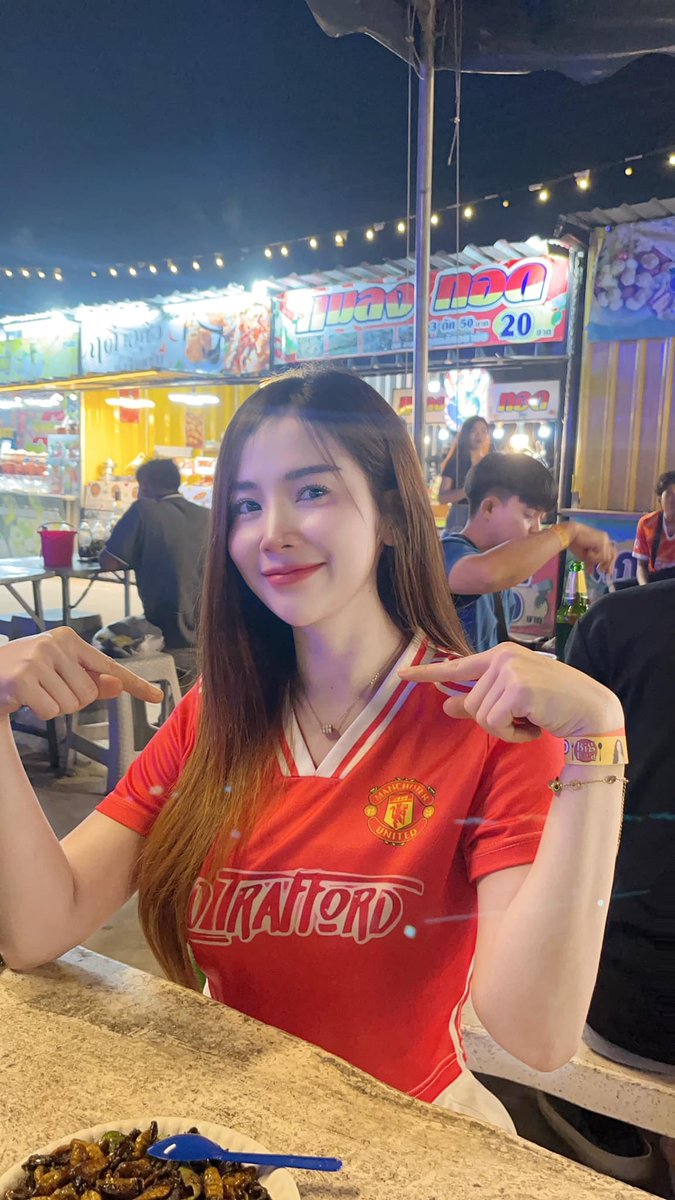 ส้มจี๊ด.... tweet media