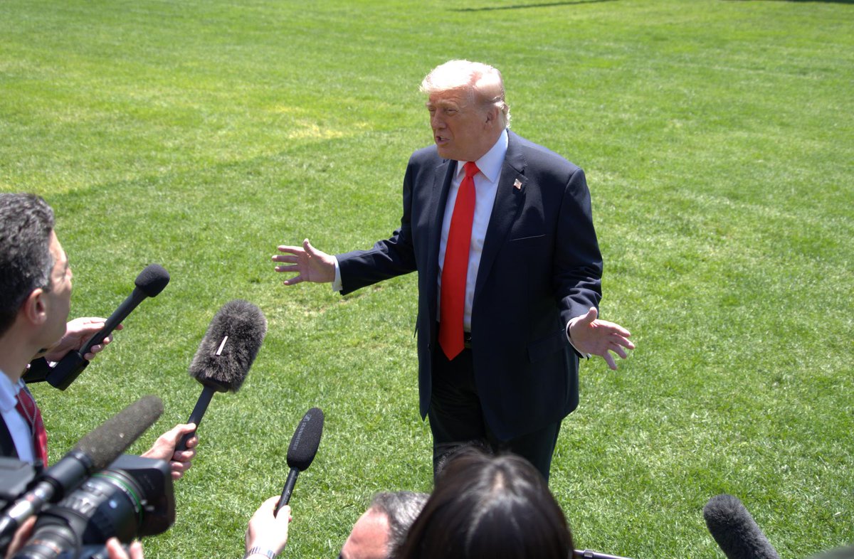 XHNews's tweet image. Latest on #MiddleEast tensions (May 3)
- Iranian media reveal some details on proposal sent to U.S. via Pakistan
- #Trump to review #Iran's new proposal, casts doubt on acceptance
- #Iran condemns Trump's "brazen" remarks about seizure of Iranian vessels
- #US military forces 48