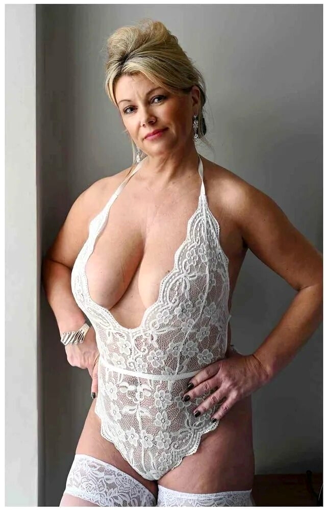 Daily Milf Clips tweet media