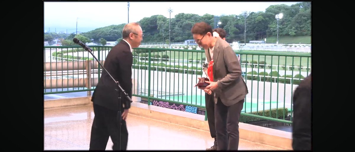 minamiabe3's tweet photo. 第１４回　佐賀皐月賞
優勝　サキドリトッケン号
馬主　三岡　有香様

強い❗強すぎる‼️
佐賀競馬の重賞７連勝㊗️
静岡の星⁉️いやいや佐賀の星⭐

どんどん強くなるサキドリトッケン💪
この勢いで、ぜひ重賞全勝してください👏
全力応援続けます📣 https://t.co/thlNnUvSjS