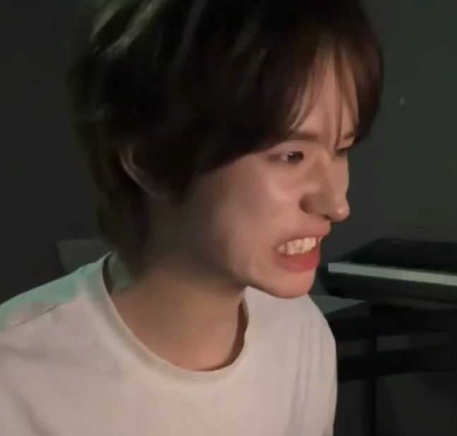 엣헴이(̨̡՞o̴̶̷̤ ̫ o̴̶̷̤՞)̧̢ tweet media