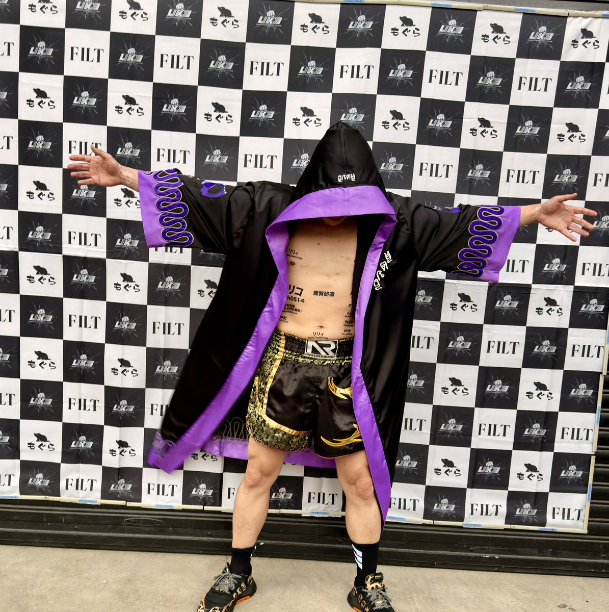 あに NMNの人 ブラジャー伯爵 おっぱい村長 tweet media