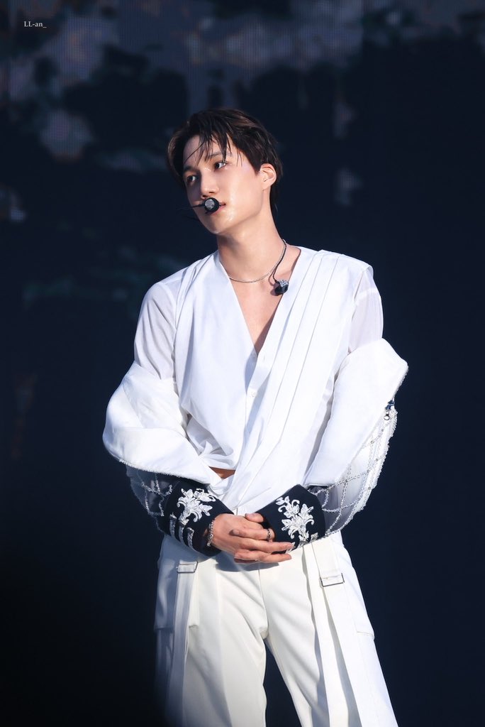 Jongin Pics ♡ tweet media