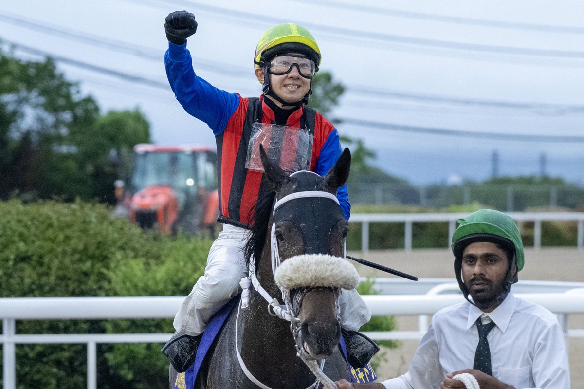 sagakeiba's tweet photo. 今日のメインレース 重賞『佐賀皐月賞』は、サキドリトッケンが勝利しました🐎
吉原寛人騎手、サキドリトッケン、おめでとうございます！
#さがけいば #サガデーナイト競馬 https://t.co/ku3GJnHu6Q