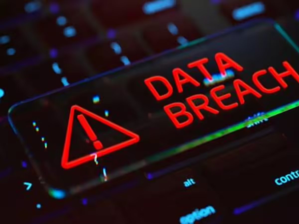fordbee's tweet image. A Kigali startup is offering the first "Personal Data Leak" audit for individuals today. 🕵️‍♂️ For 500 Frw, they scan your phone number against regional breach databases to see if your MoMo PIN is at risk. 🛡️💻 #CyberSecurity #FintechRwanda #RwOT