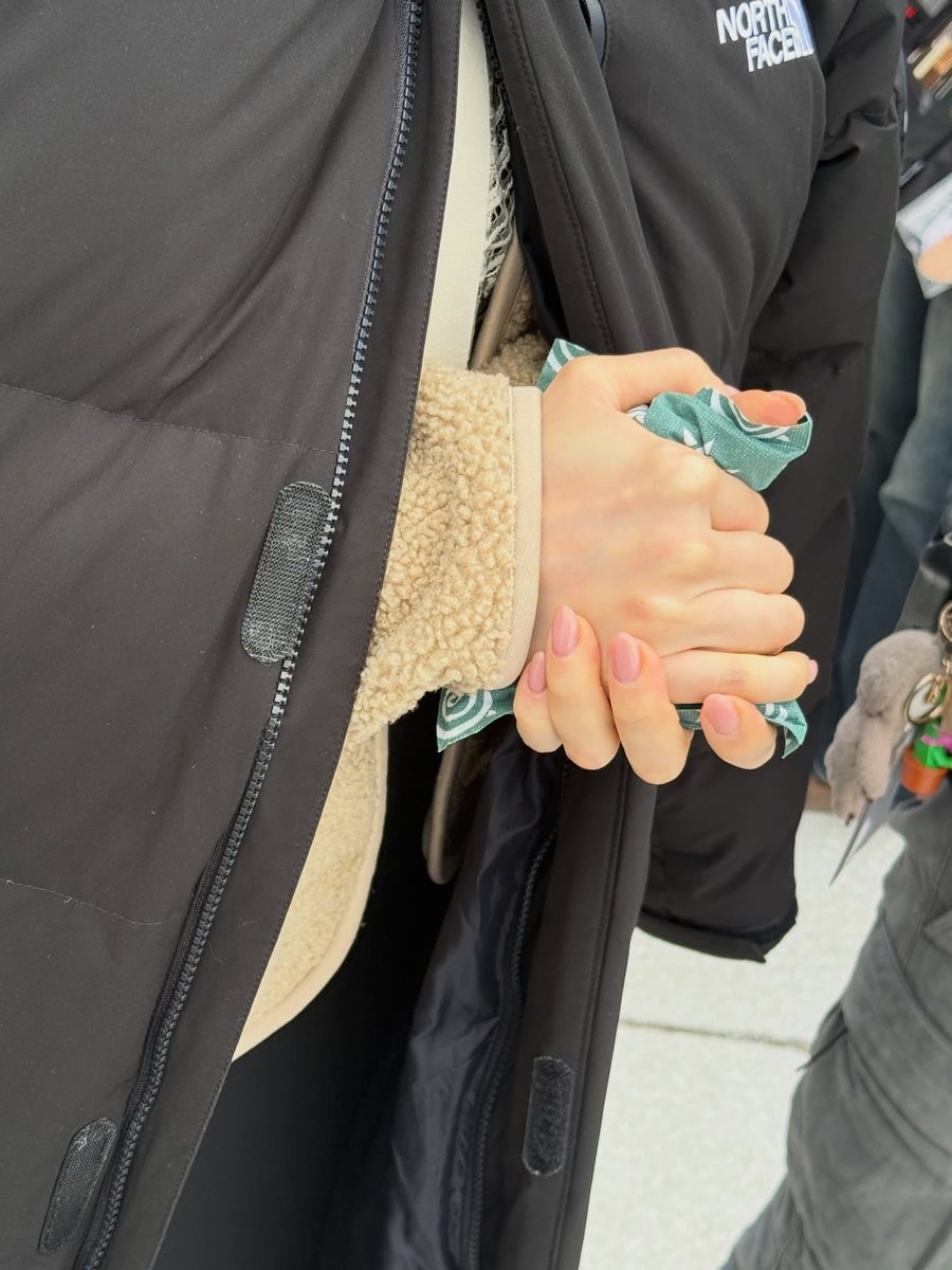 영원 tweet media