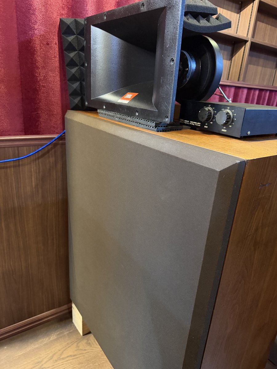 喫茶 紫音のマスター トッシー tweet media