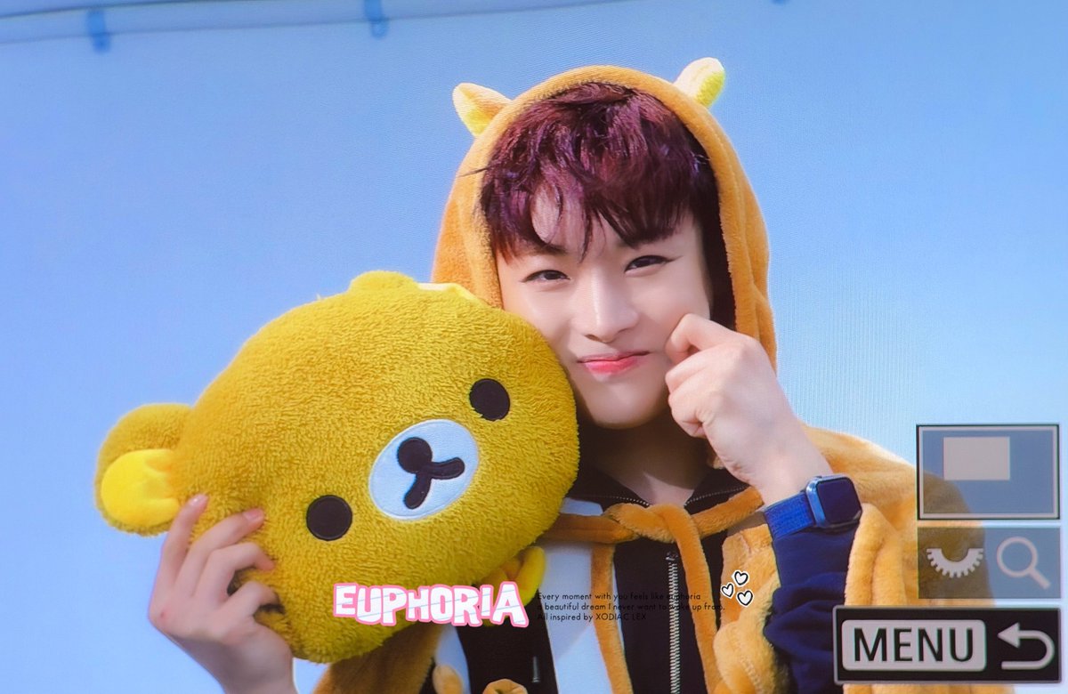 lex_euphoria's tweet photo. 260503 🤏🏻🤏🏻

#XODIAC #소디엑 #LEX #렉스 #조두현
#햄볶자_두두랑 https://t.co/Ol1o8P3MwA